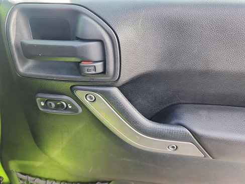 Used 2013 Jeep Wrangler Sport image 25