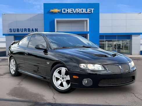 Used 2006 Pontiac GTO RWD image 2