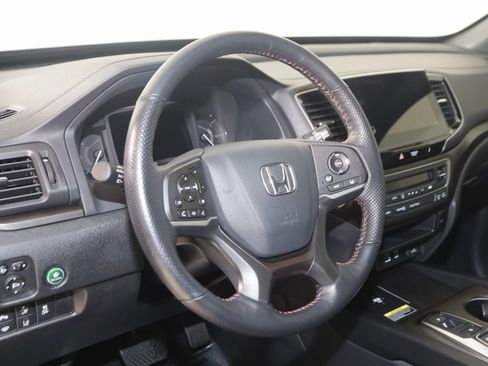 Used 2024 Honda Passport TrailSport image 6
