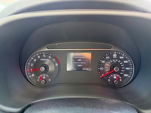 Used 2020 Kia Soul X-Line FWD image 31