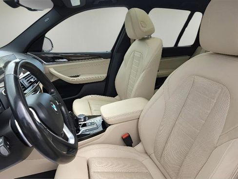 Used 2018 BMW X3 xDrive30i w/ Premium Package AWD/4WD image 9