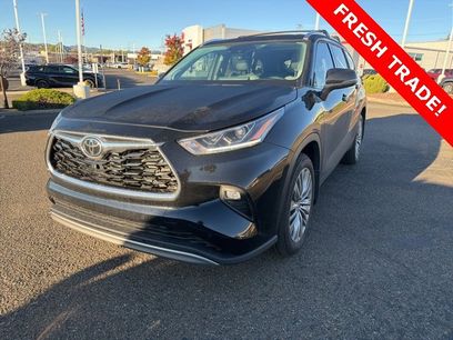 Used 2022 Toyota Highlander Platinum