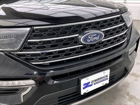 Used 2022 Ford Explorer XLT w/ Equipment Group 202A AWD/4WD image 30