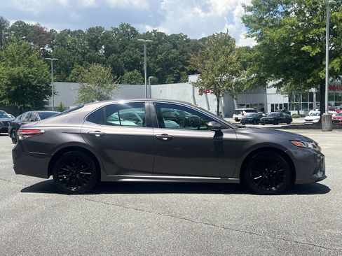 Used 2019 Toyota Camry SE w/ Convenience Package FWD image 25