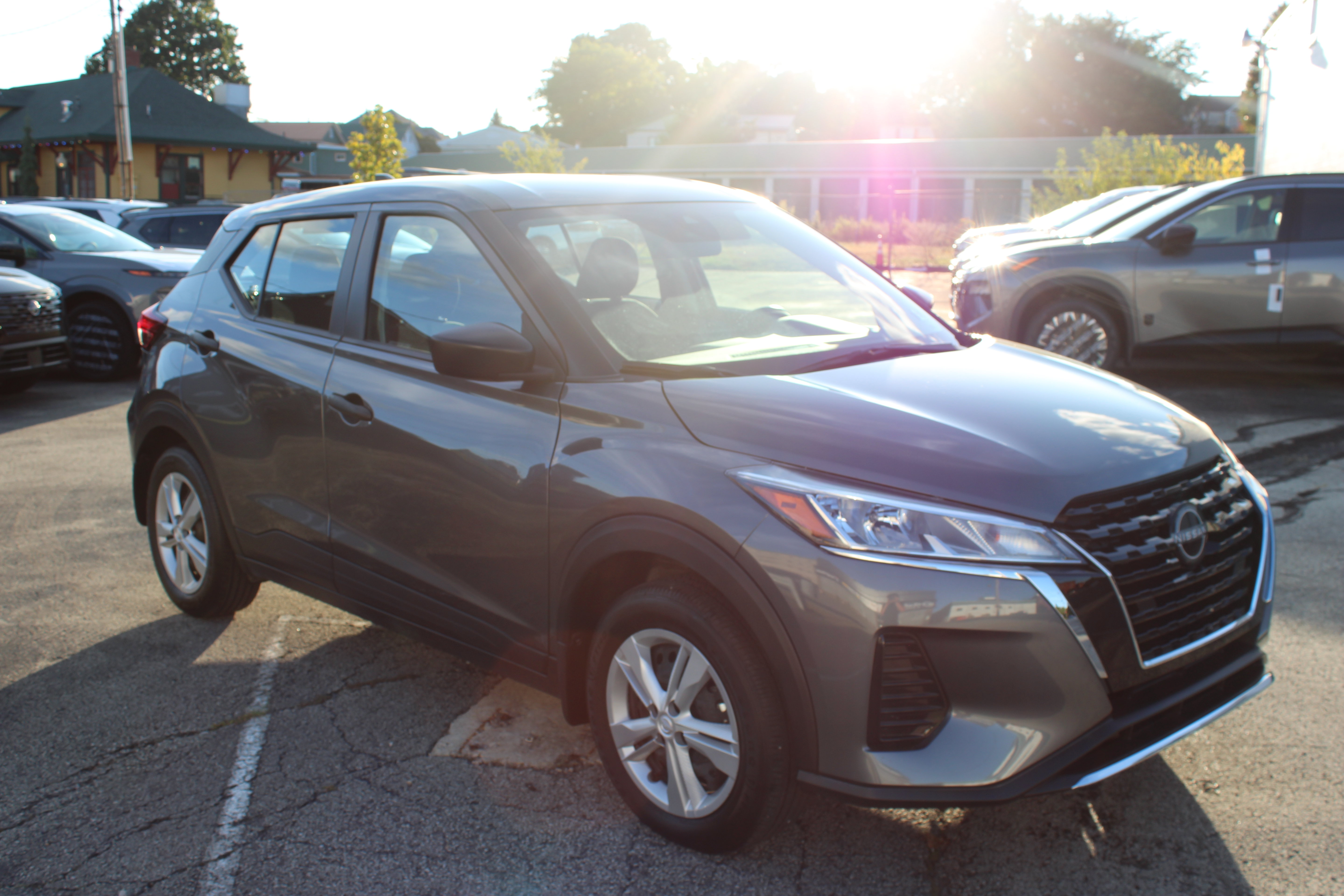 Certified 2025 Nissan Kicks Play S FWD image 8