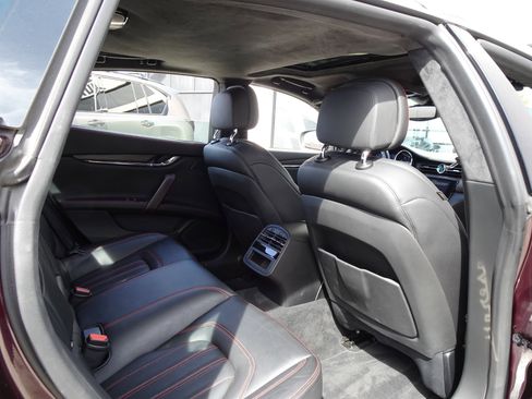 Used 2018 Maserati Quattroporte S GranLusso image 15