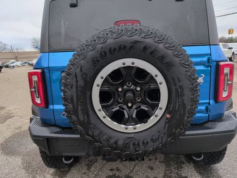Certified 2023 Ford Bronco Badlands w/ Sasquatch Package AWD/4WD image 38