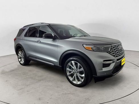 Used 2023 Ford Explorer Platinum w/ Technology Package image 7