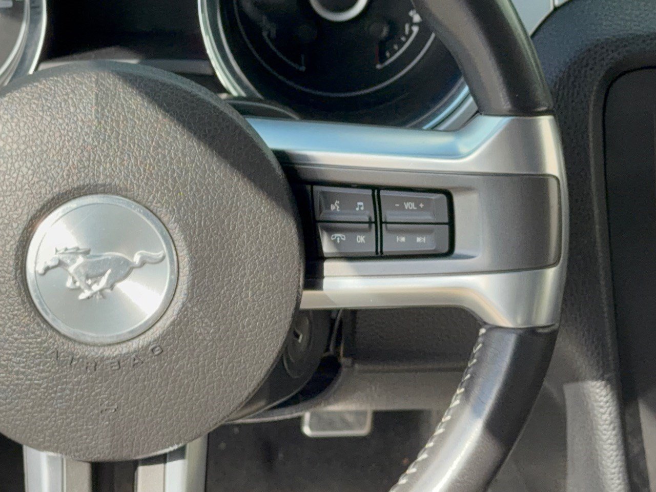 Used 2014 Ford Mustang Premium w/ Equipment Group 202A RWD image 19