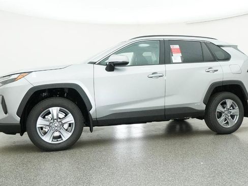 New 2025 Toyota RAV4 XLE image 8