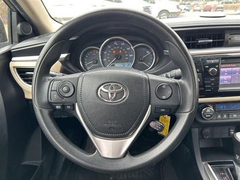 Used 2016 Toyota Corolla LE image 12