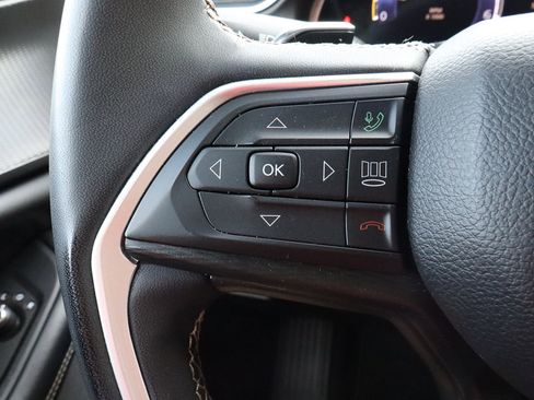 Used 2023 Jeep Grand Cherokee Altitude image 28