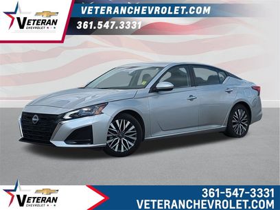 Used 2023 Nissan Altima 2.5 SV