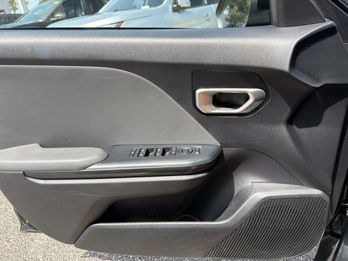 Used 2025 Kia K4 FWD image 7