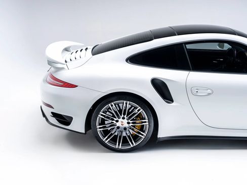 Used 2014 Porsche 911 Turbo S AWD/4WD image 9