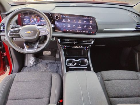 Used 2024 Chevrolet Traverse LT w/ Trailering Package image 13