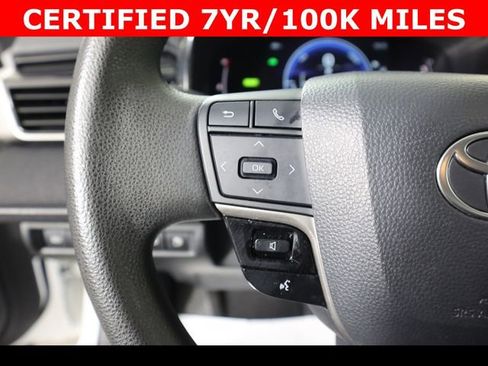 Used 2025 Toyota Camry LE image 24