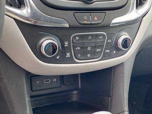 Used 2024 Chevrolet Equinox LT w/ LPO, Floor Liner Package FWD image 12