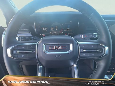 Certified 2025 GMC Acadia Elevation image 19