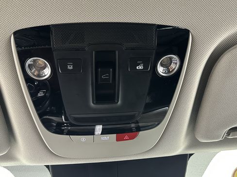 Certified 2023 Kia Sorento S w/ Panoramic Sunroof Package image 32