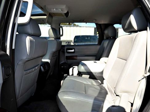 Used 2013 Toyota Sequoia Platinum AWD/4WD image 15