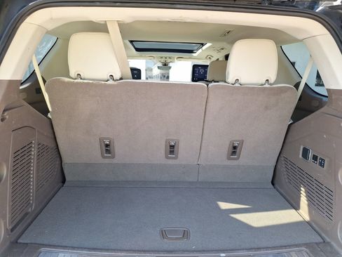 Used 2021 GMC Yukon Denali w/ Denali Premium Package image 40