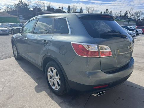 Used 2011 MAZDA CX-9 Touring w/ Moonroof & Bose Audio Pkg image 5