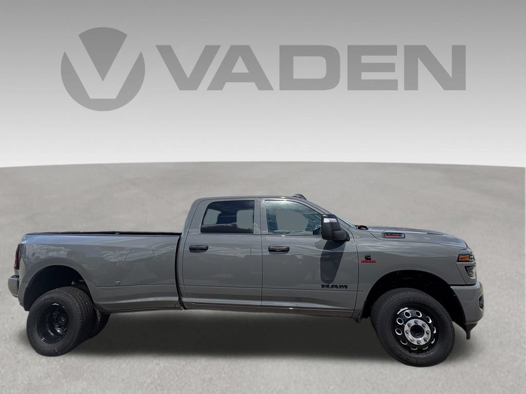 New 2026 RAM 3500 Big Horn AWD/4WD image 6
