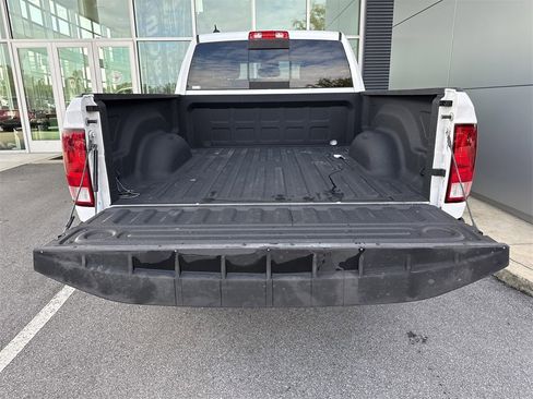 Used 2019 RAM 1500 Big Horn image 30