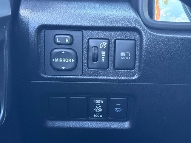 Used 2024 Toyota 4Runner SR5 Premium w/ Moonroof Package AWD/4WD image 17