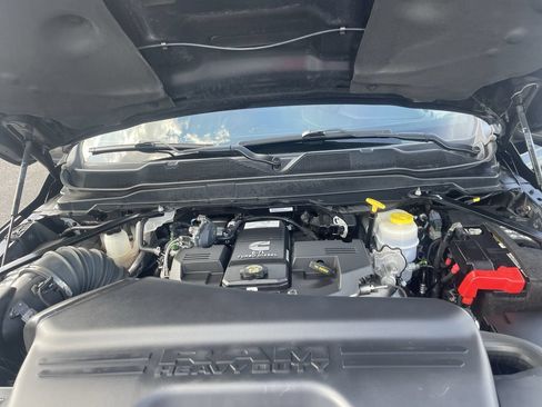 Used 2024 RAM 3500 Limited AWD/4WD image 31