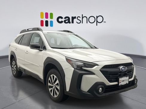 Used 2025 Subaru Outback Premium AWD/4WD image 7