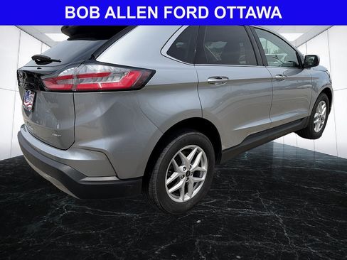 Used 2023 Ford Edge SEL w/ Convenience Package AWD/4WD image 6