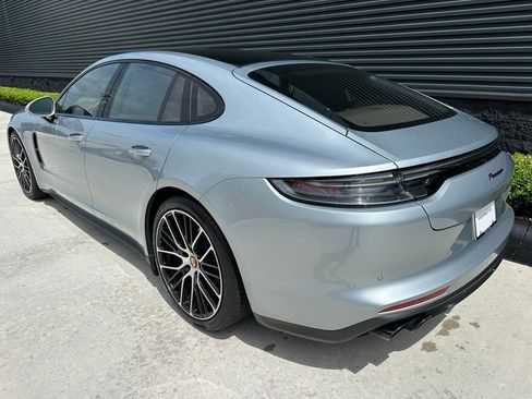 Certified 2023 Porsche Panamera RWD image 3