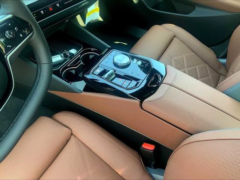 Used 2026 BMW 530i 530i w/ Premium Package image 8