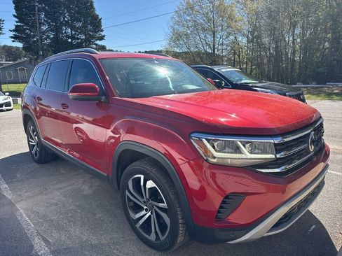 Used 2021 Volkswagen Atlas SEL Premium image 3