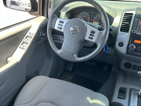 Used 2019 Nissan Frontier SV w/ Value Truck Package RWD image 15