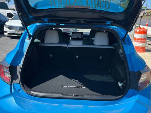 Used 2020 Toyota Corolla SE w/ Carpet Mat Package FWD image 12