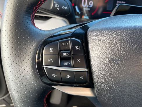 Used 2025 Ford Explorer ST-Line w/ ST-Line Street Pack image 32