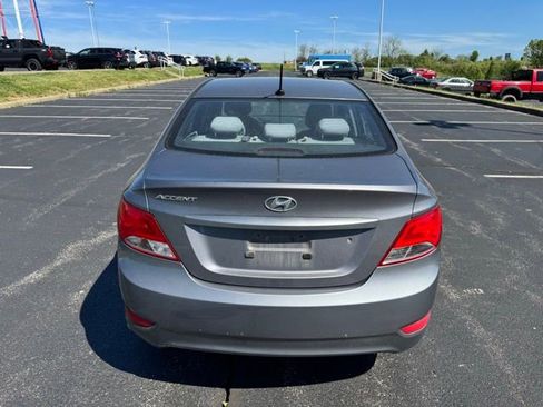 Used 2016 Hyundai Accent SE image 4