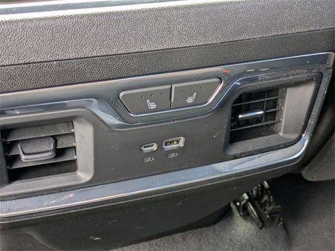 Used 2024 GMC Sierra 2500 Denali Ultimate image 13