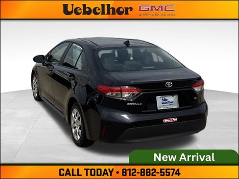 Used 2024 Toyota Corolla LE FWD image 8