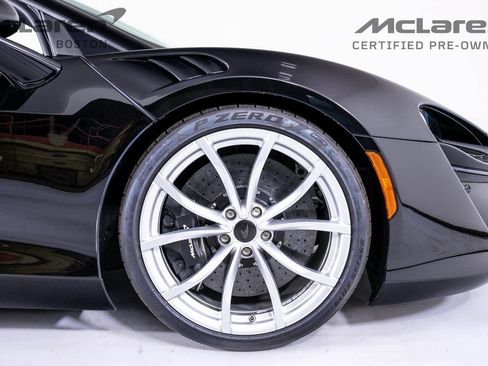 Used 2025 McLaren Artura Spider RWD image 16