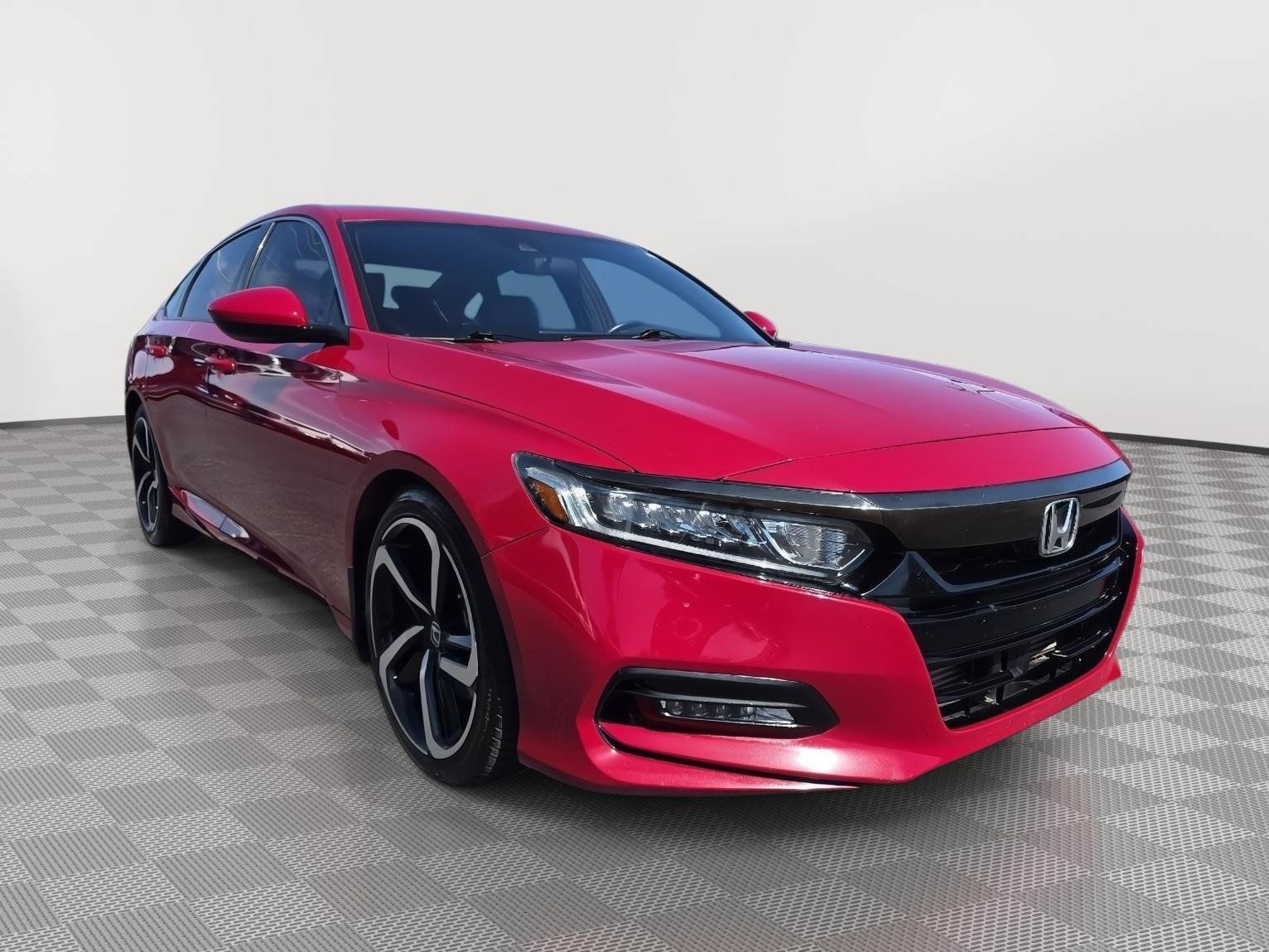 Used 2018 Honda Accord Sport image 3