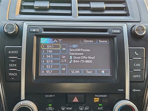 Used 2014 Toyota Camry SE image 13