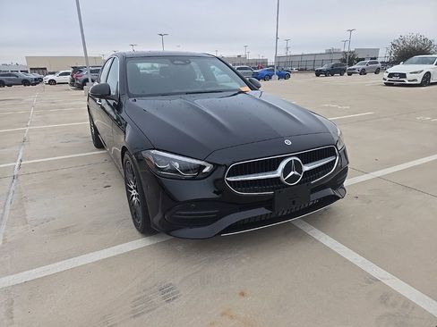 Used 2024 Mercedes-Benz C 300 Sedan image 2