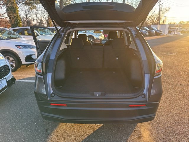 Used 2023 Honda HR-V LX image 11