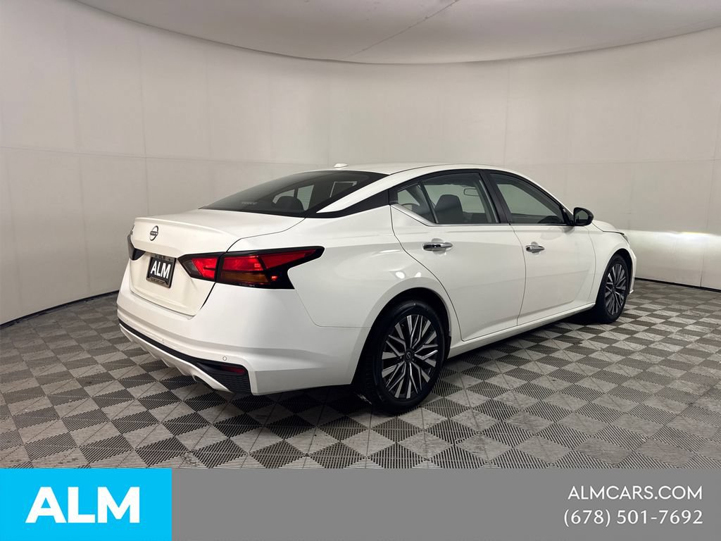 Used 2025 Nissan Altima 2.5 SV FWD image 5