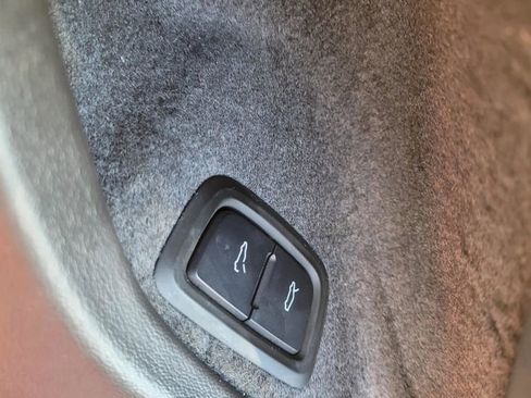 Used 2022 Chevrolet Corvette Stingray Preferred Conv w/ 2LT image 17