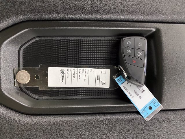 Certified 2025 Chevrolet Silverado 1500 LT AWD/4WD image 30